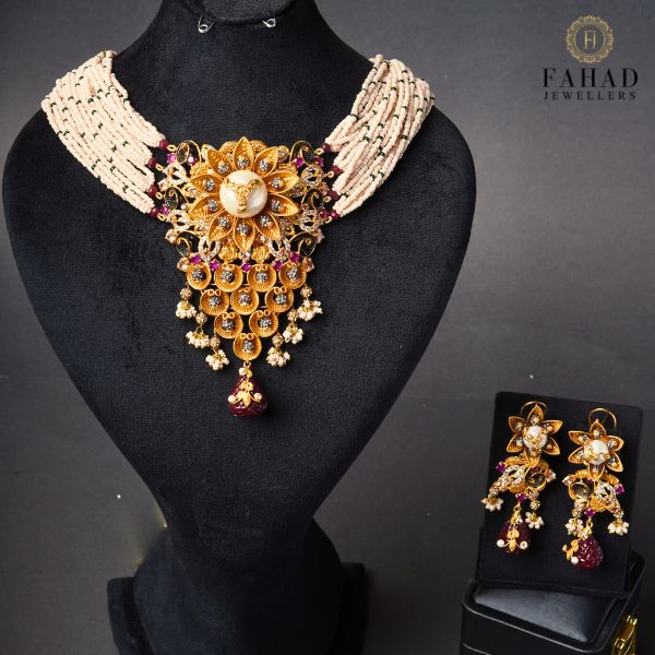 Fahad Jewellers Pakistani Gold necklace Design